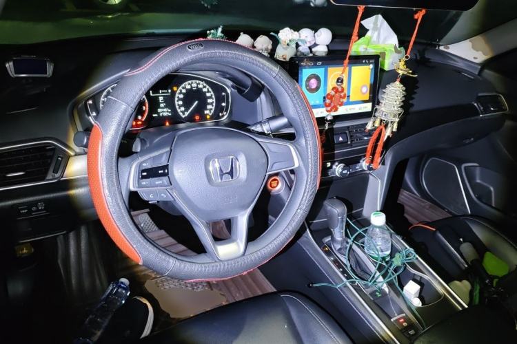 Used Honda Accord 2018 230TURBO Comfort Version National V Center Console