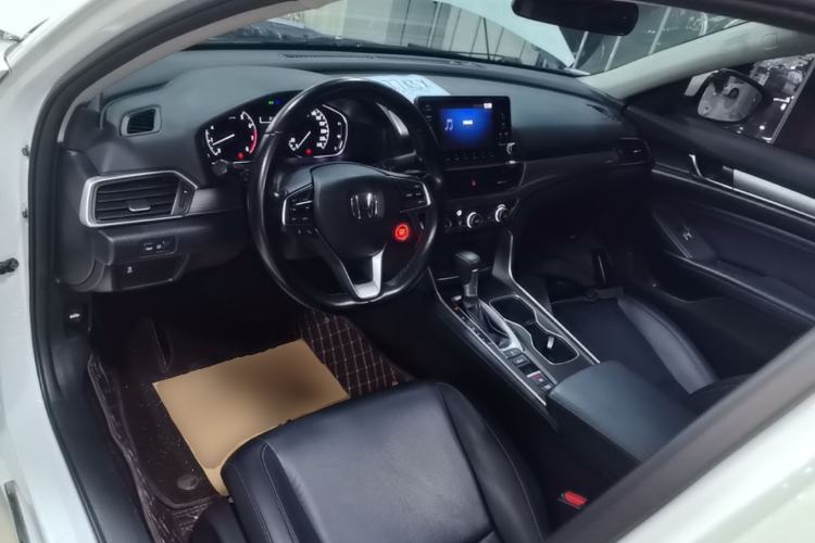 Used Honda Accord 2018 260TURBO Elite Edition China VI Center Console