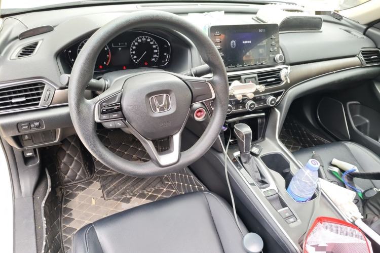 Used Honda Accord 2018 230TURBO Comfort Edition China VI Emission Standard Center Console