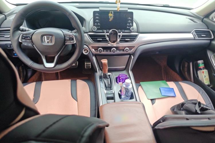 Used Honda Accord 2018 260TURBO Elite Edition China VI Center Console