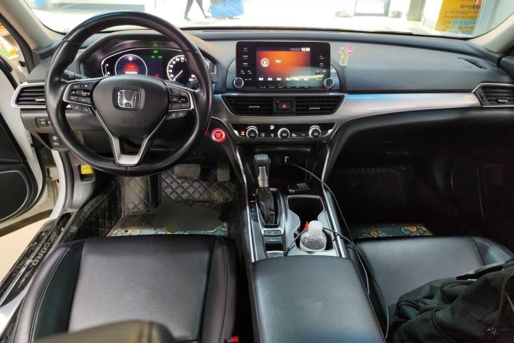 Used Honda Accord 2018 260TURBO Luxury Edition China VI Center Console