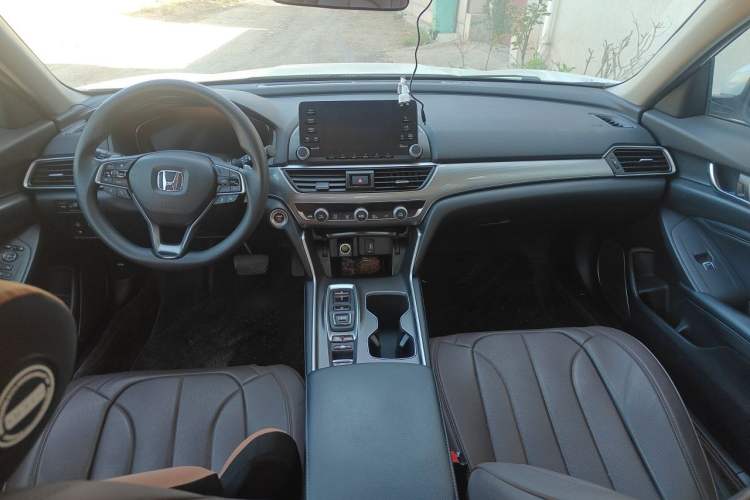 Used Honda Accord 2018 Rui·Hybrid 2.0L Rui Ku Edition China VI Center Console