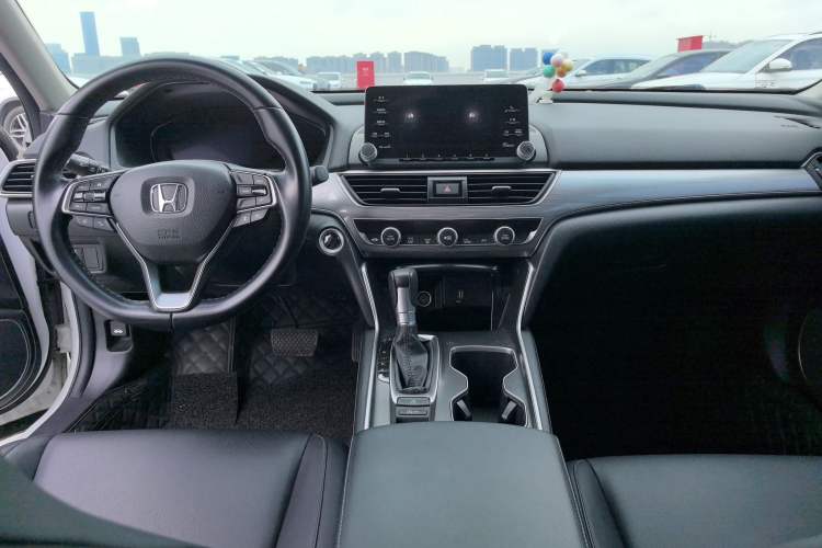 Used Honda Accord 2018 260TURBO Luxury Edition China VI Center Console