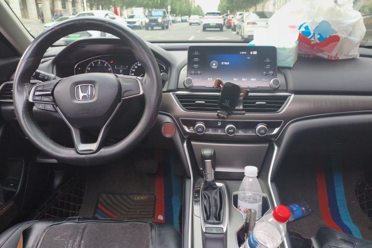 Used Honda Accord 2018 230TURBO Comfort Version National V Center Console
