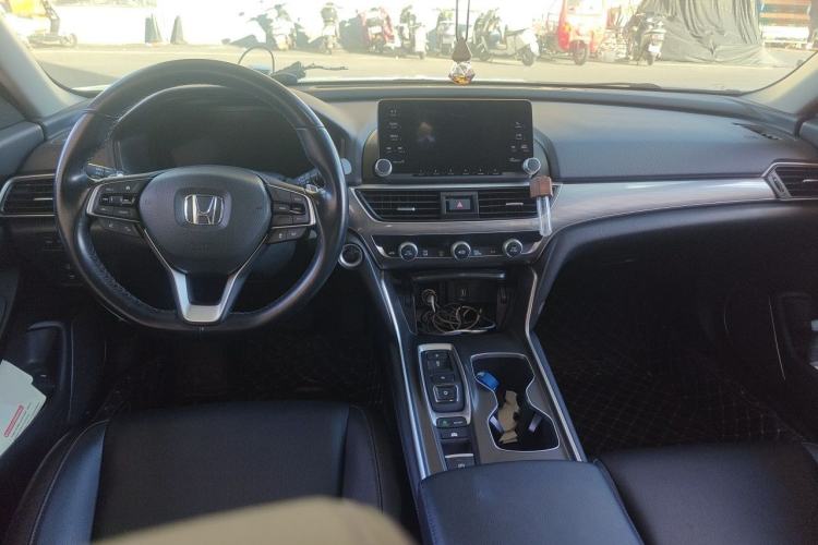 Used Honda Accord 2018 Rui Hybrid 2.0L Rui Ling Edition China VI Center Console