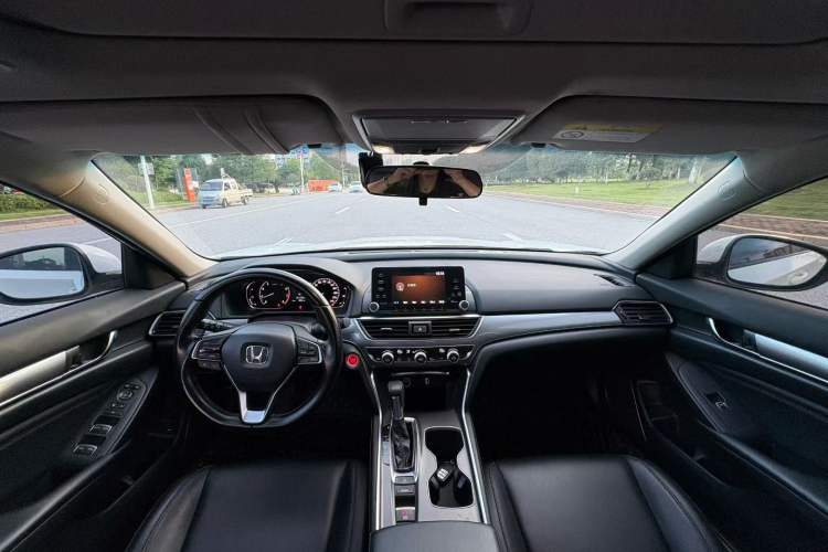 Used Honda Accord 2018 260TURBO Elite Edition China VI Center Console