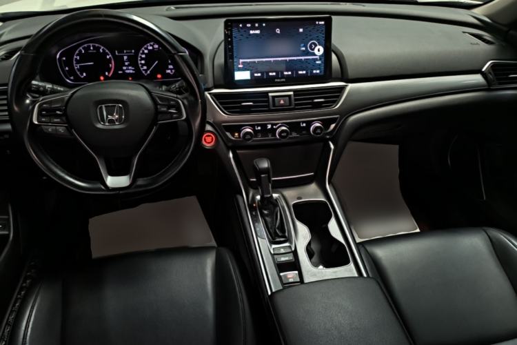 Used Honda Accord 2018 260TURBO Elite Edition China VI Center Console