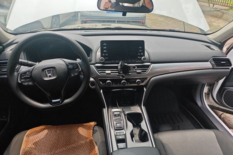 Used Honda Accord 2018 Rui·Hybrid 2.0L Rui Ku Edition China VI Center Console