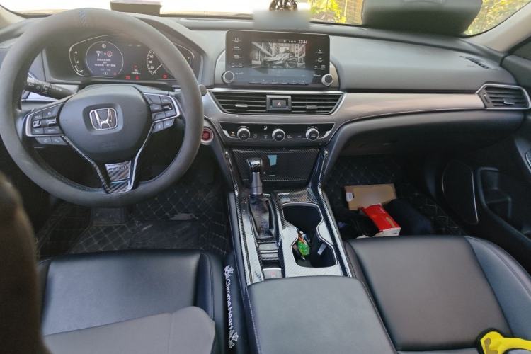 Used Honda Accord 2018 260TURBO Luxury Edition China VI Center Console