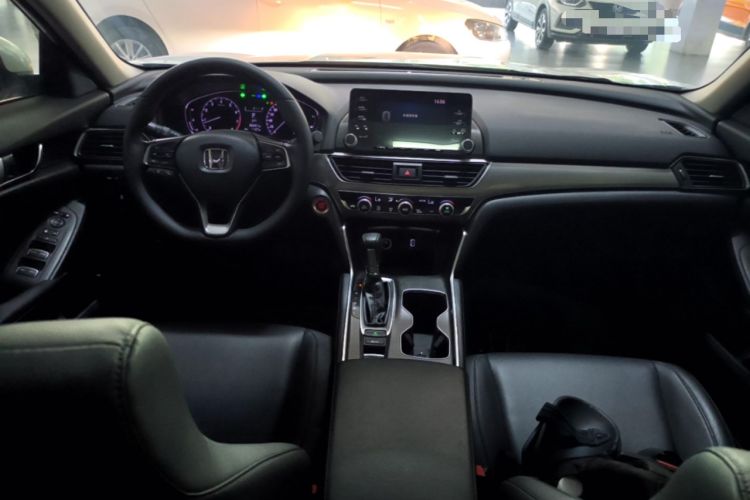 Used Honda Accord 2018 260TURBO Elite Edition China V Center Console