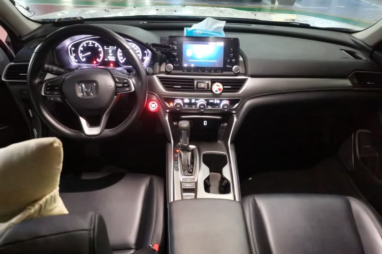 Used Honda Accord 2018 260TURBO Elite Edition China VI Center Console