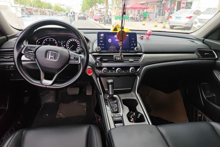 Used Honda Accord 2018 260TURBO Elite Edition China VI Center Console