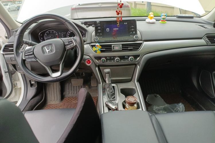 Used Honda Accord 2018 260TURBO Elite Edition China VI Center Console