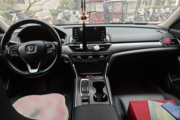Used Honda Accord 2018 Rui Hybrid 2.0L Rui Ling Edition China VI Center Console