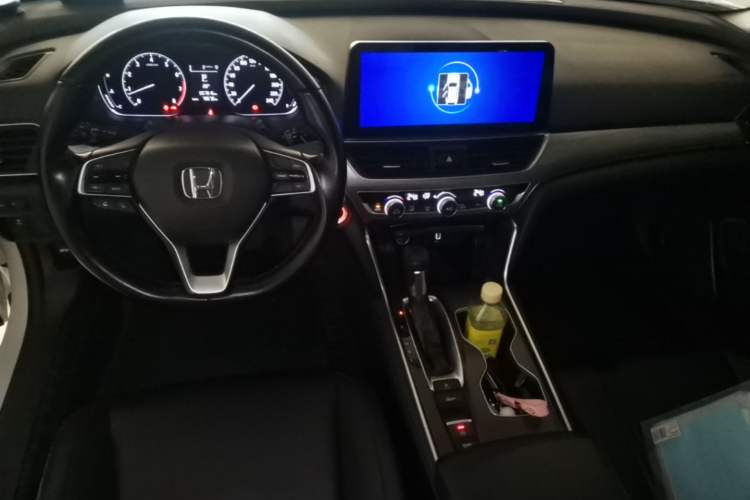 Used Honda Accord 2018 260TURBO Elite Edition China VI Center Console