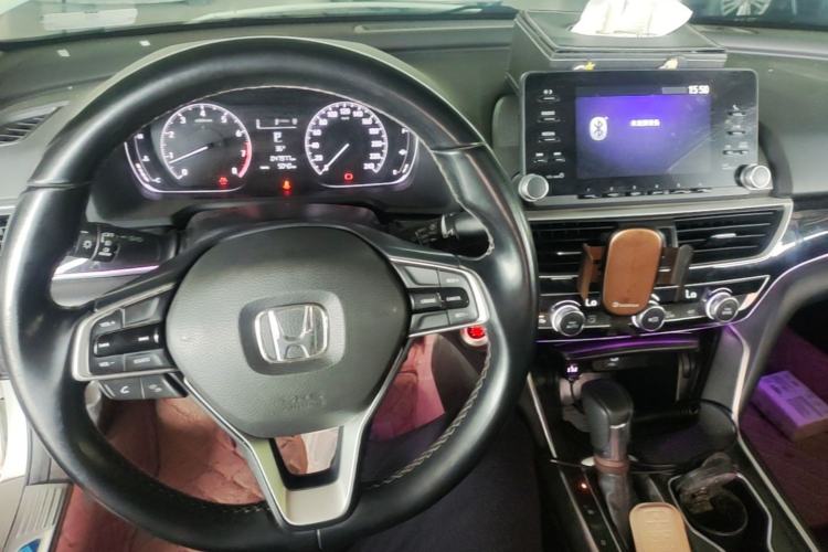 Used Honda Accord 2018 260TURBO Elite Edition China VI Center Console