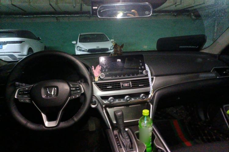 Used Honda Accord 2018 260TURBO Luxury Edition China VI Center Console