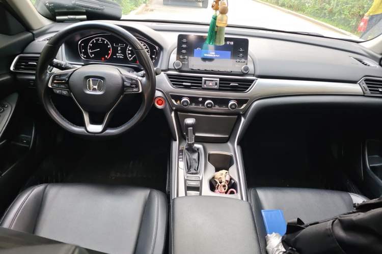 Used Honda Accord 2018 260TURBO Elite Edition China VI Center Console