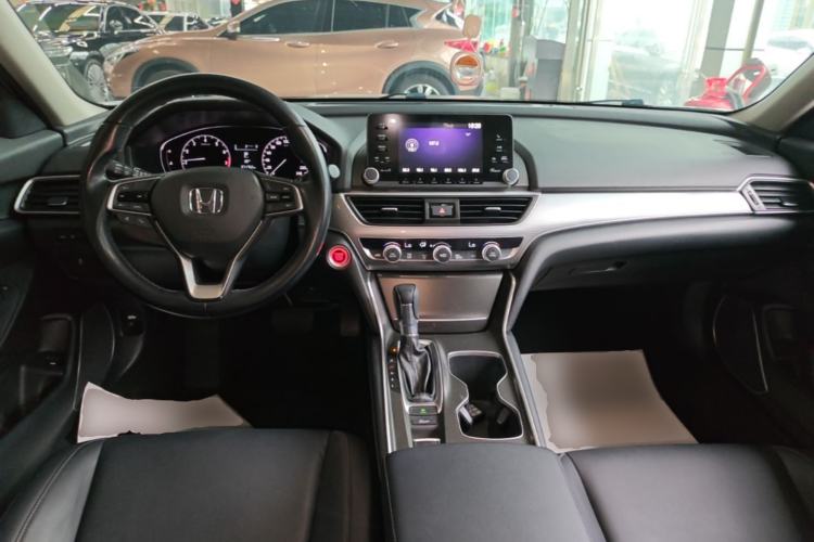 Used Honda Accord 2018 260TURBO Elite Edition China VI Center Console