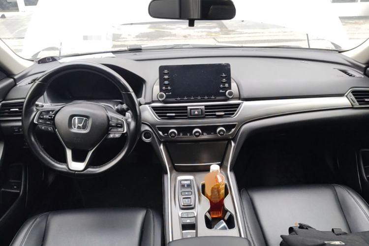 Used Honda Accord 2018 Rui Hybrid 2.0L Rui Ling Edition China VI Center Console