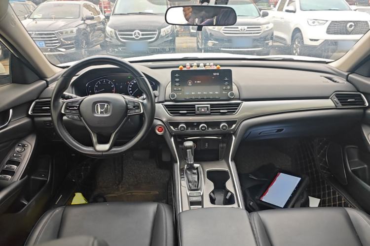 Used Honda Accord 2018 260TURBO Elite Edition China VI Center Console