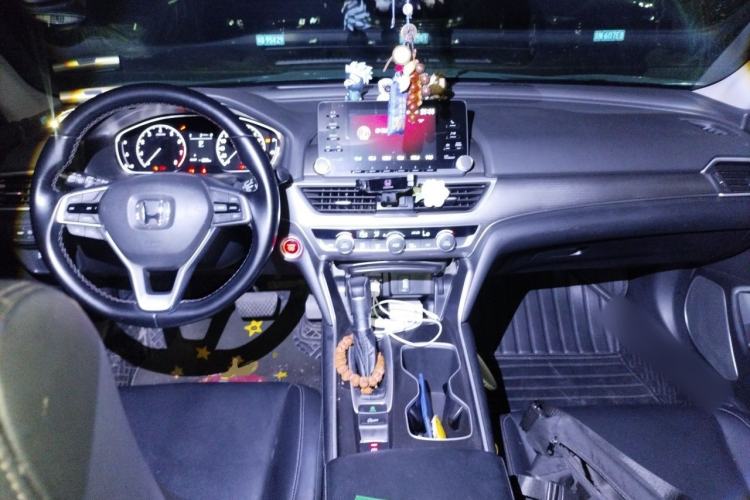 Used Honda Accord 2018 260TURBO Elite Edition China VI Center Console