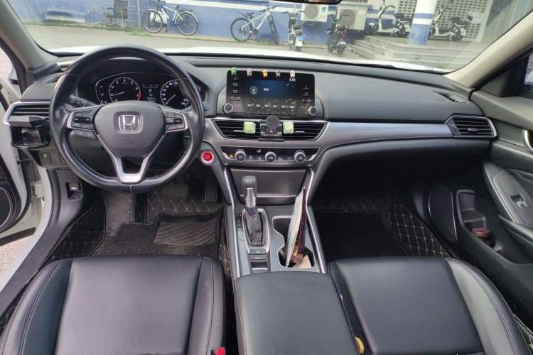 Used Honda Accord 2018 260TURBO Elite Edition China VI Center Console