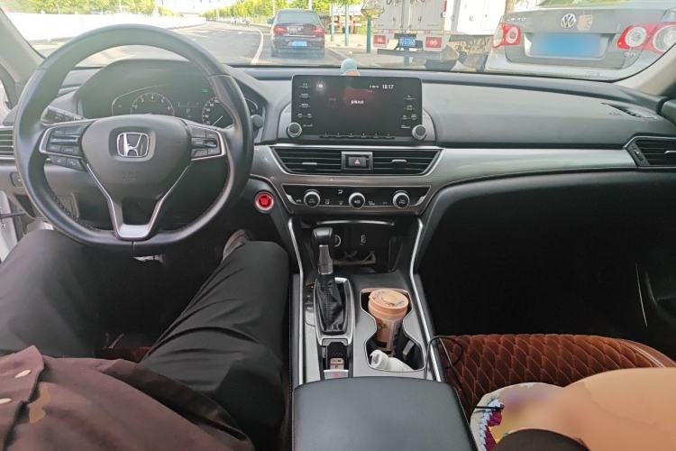 Used Honda Accord 2018 260TURBO Elite Edition China VI Center Console