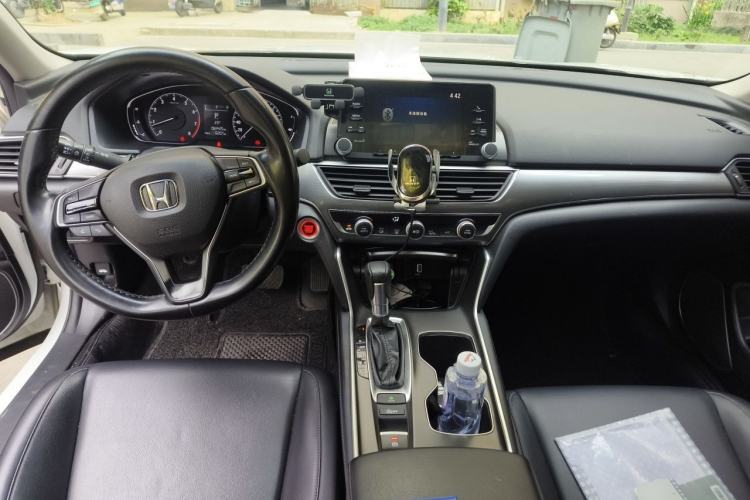 Used Honda Accord 2018 260TURBO Elite Edition China VI Center Console