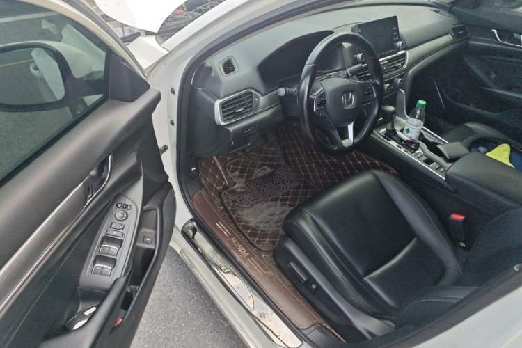 Used Honda Accord 2018 260TURBO Elite Edition China VI Driver Seat
