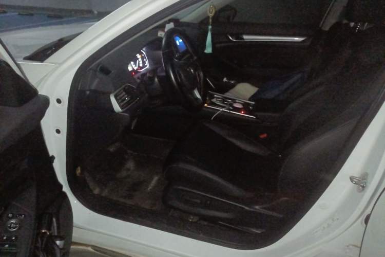 Used Honda Accord 2018 260TURBO Elite Edition China VI Driver Seat