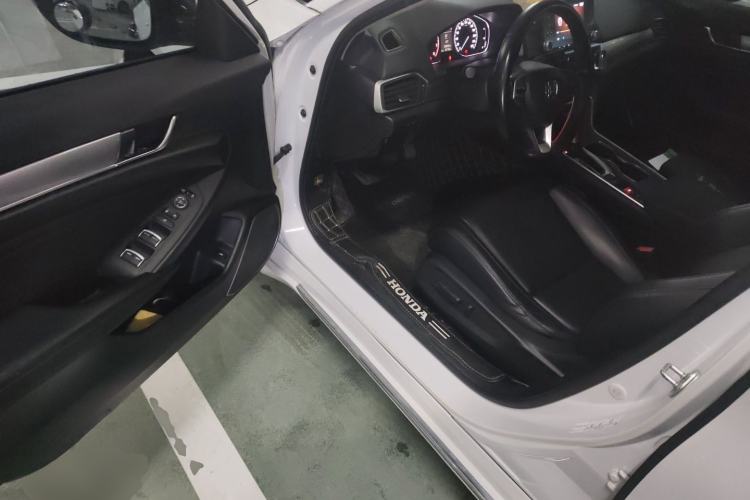 Used Honda Accord 2018 260TURBO Elite Edition China VI Driver Seat