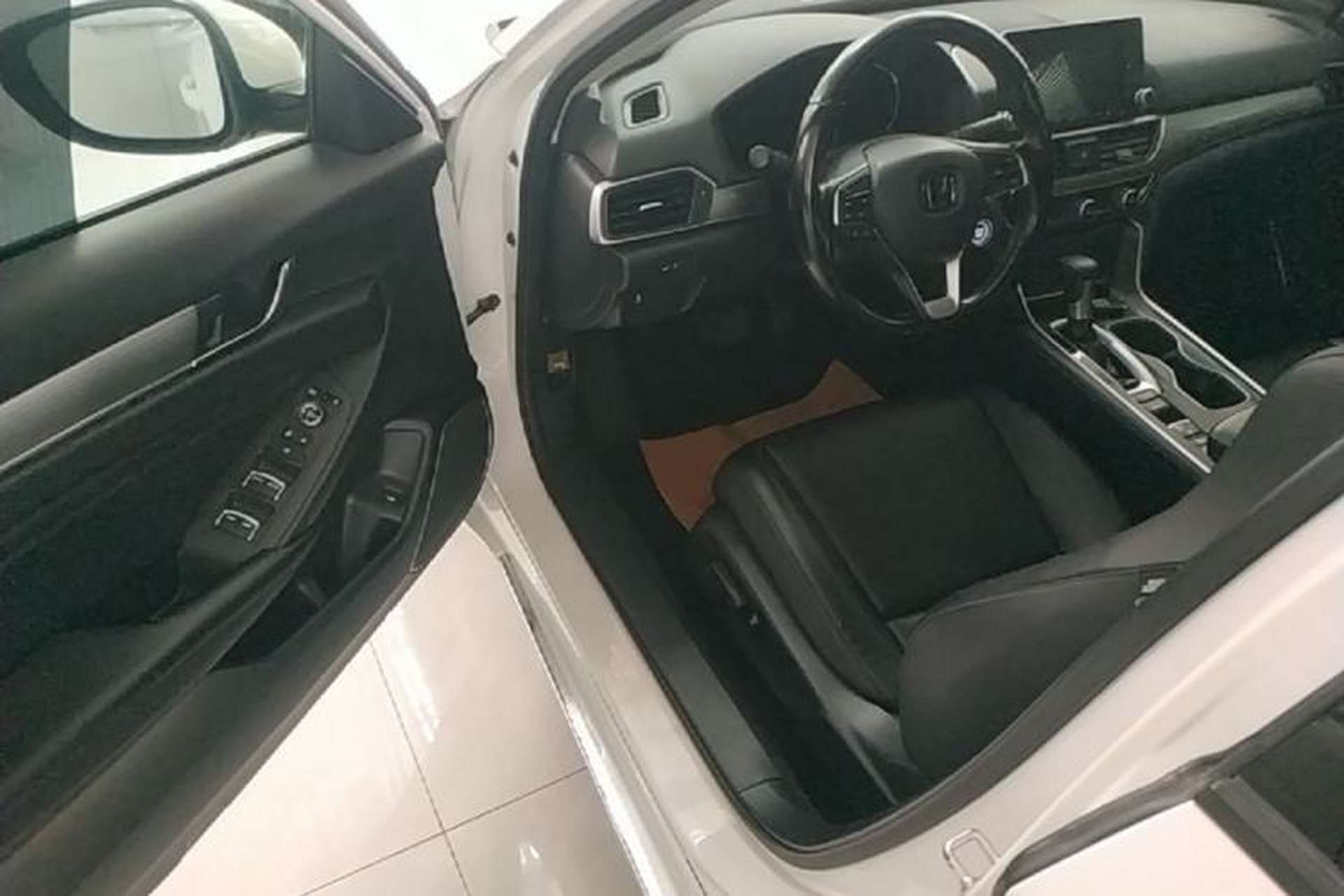 Used Honda Accord 2018 260TURBO Elite Edition China VI Driver Seat