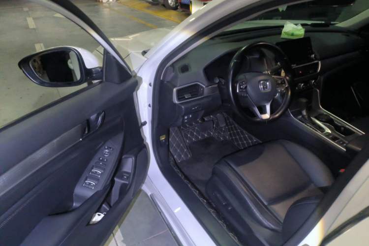 Used Honda Accord 2018 260TURBO Luxury Edition China VI Driver Seat