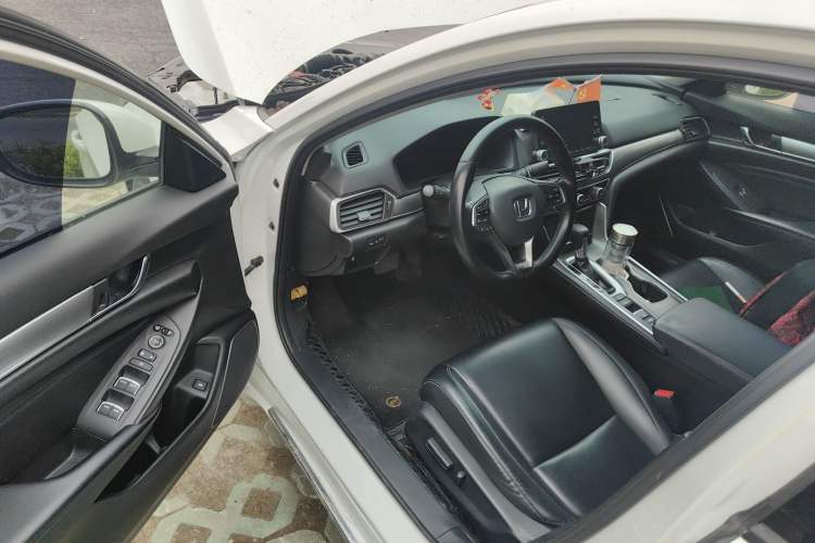 Used Honda Accord 2018 260TURBO Elite Edition China VI Driver Seat