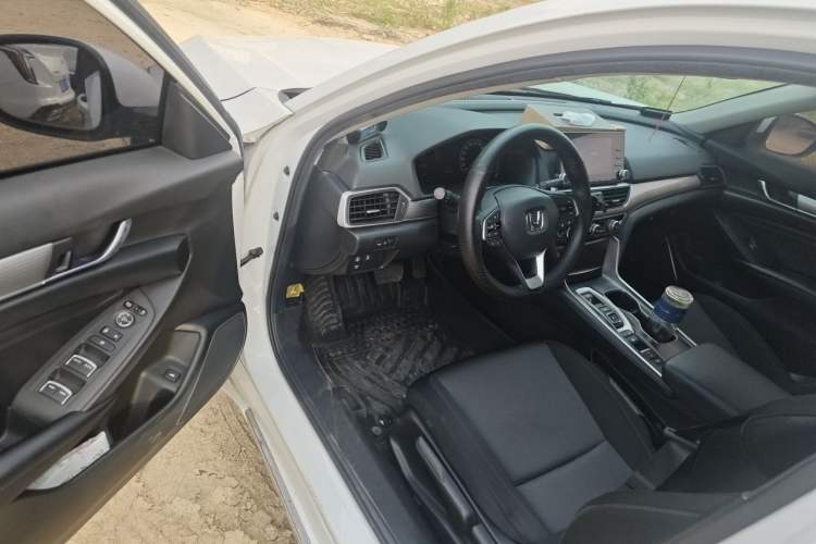 Used Honda Accord 2018 Rui·Hybrid 2.0L Rui Ku Edition China VI Driver Seat