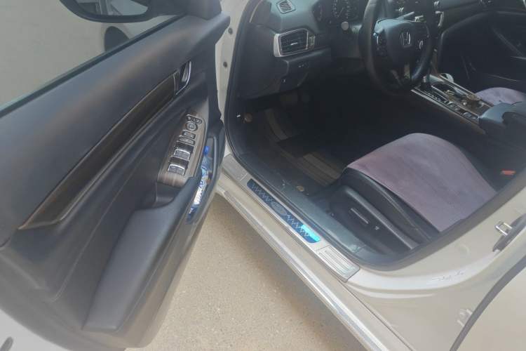 Used Honda Accord 2018 260TURBO Elite Edition China VI Driver Seat