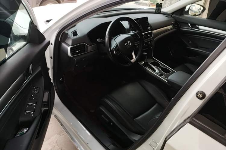 Used Honda Accord 2018 260TURBO Elite Edition China VI Driver Seat