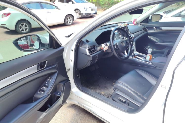 Used Honda Accord 2018 260TURBO Elite Edition China VI Driver Seat