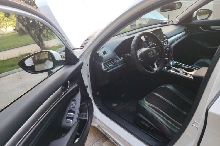 Used Honda Accord 2018 260TURBO Elite Edition China VI Driver Seat