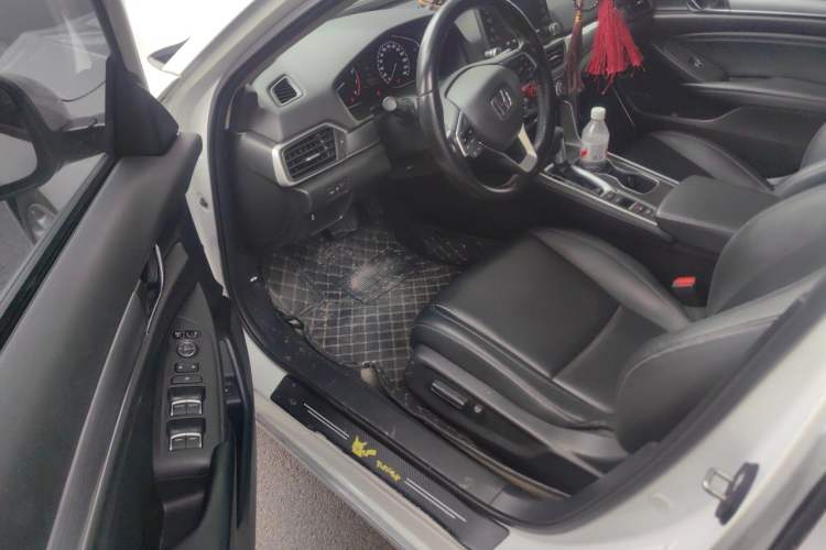 Used Honda Accord 2018 260TURBO Elite Edition China VI Driver Seat