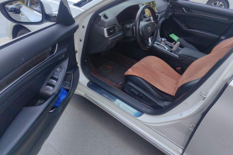 Used Honda Accord 2018 Rui Hybrid 2.0L Rui Zun Edition China VI Driver Seat