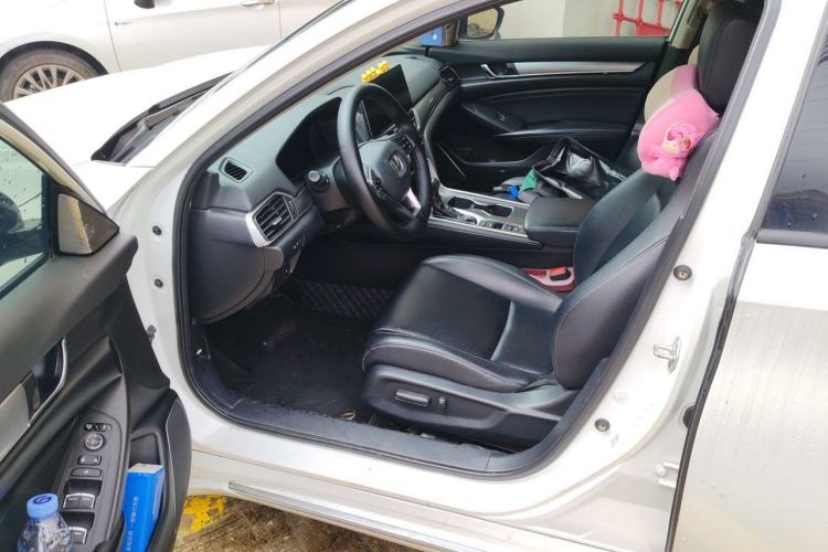 Used Honda Accord 2018 260TURBO Elite Edition China VI Driver Seat