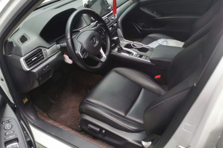 Used Honda Accord 2018 260TURBO Elite Edition China VI Driver Seat