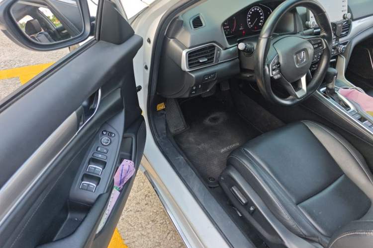 Used Honda Accord 2018 260TURBO Luxury Edition China V Emission Standard Driver Seat