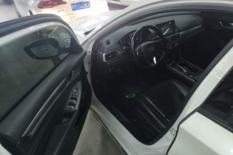 Used Honda Accord 2018 260TURBO Luxury Edition China VI Driver Seat