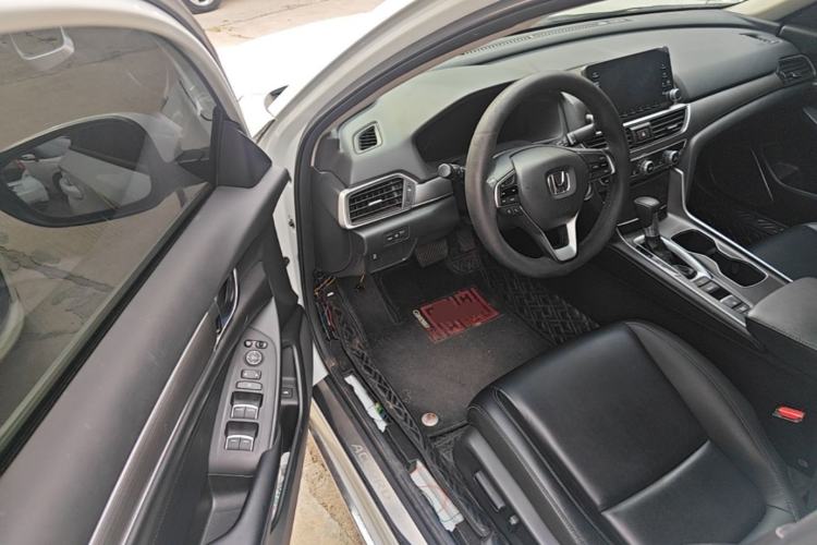 Used Honda Accord 2018 260TURBO Elite Edition China VI Driver Seat