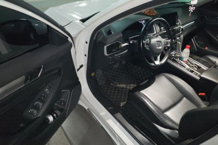 Used Honda Accord 2018 260TURBO Elite Edition China VI Driver Seat