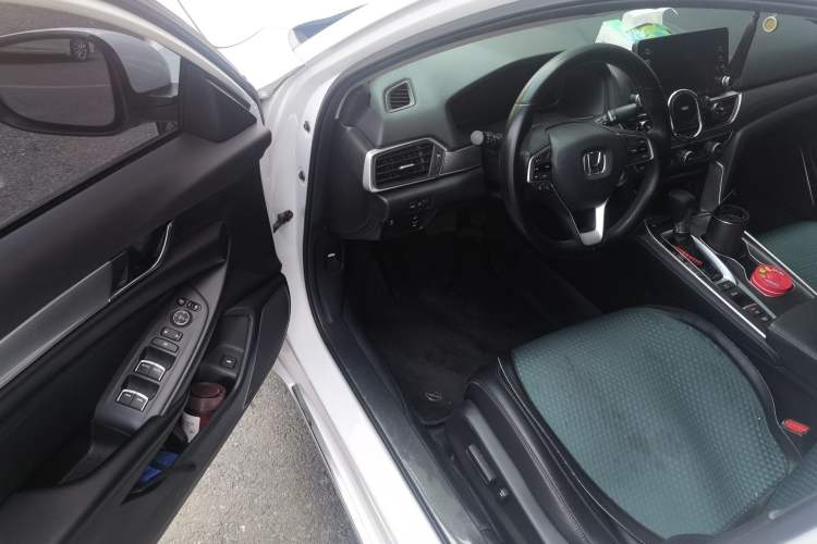 Used Honda Accord 2018 260TURBO Elite Edition China VI Driver Seat