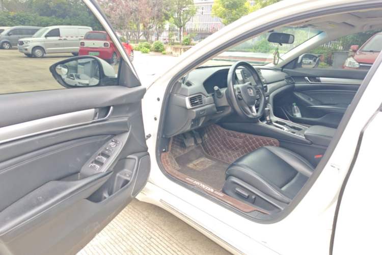 Used Honda Accord 2018 260TURBO Elite Edition China V Driver Seat